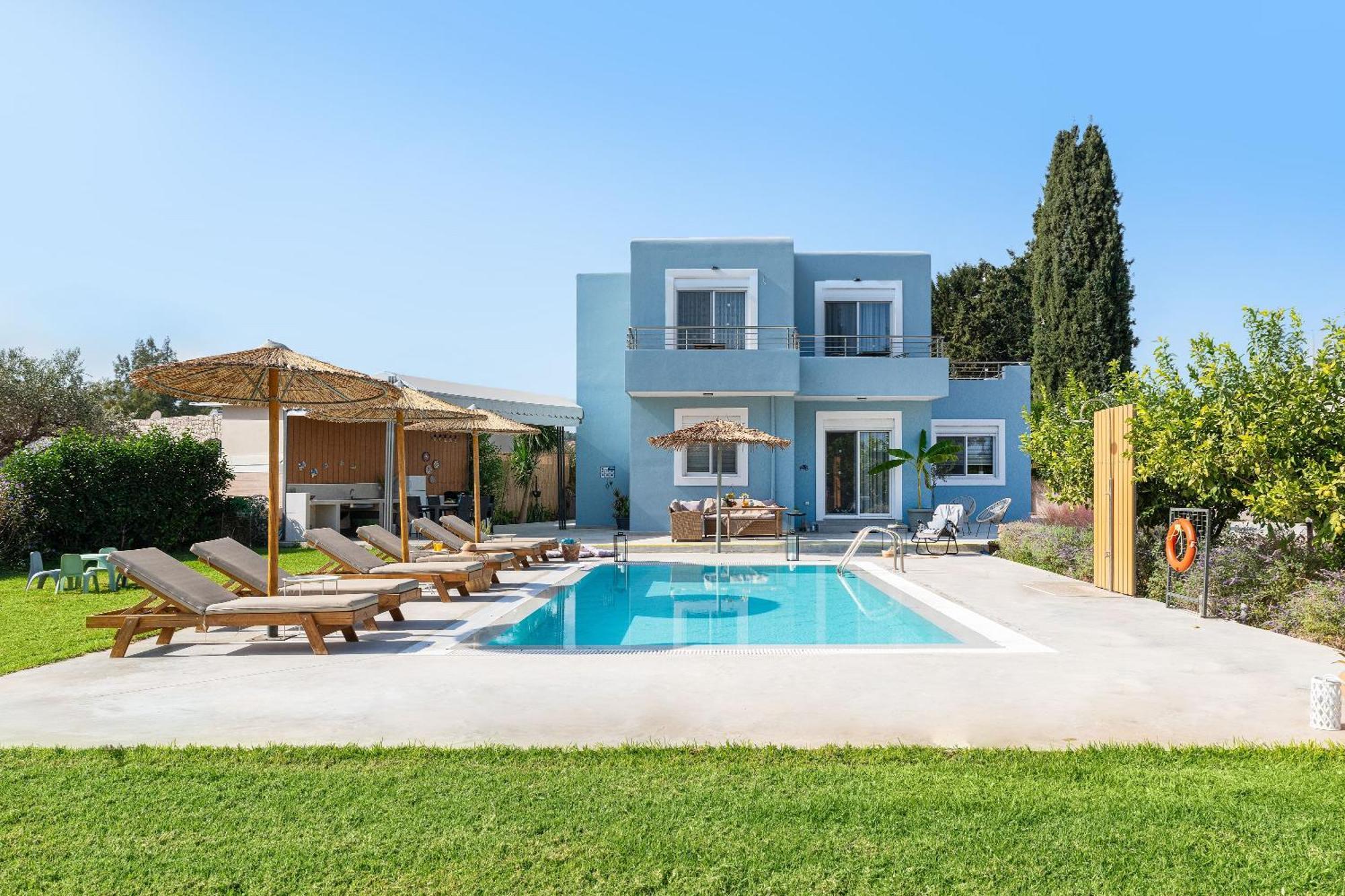 Ethria Pool Villa With Heated Jacuzzi 아판토우 외부 사진
